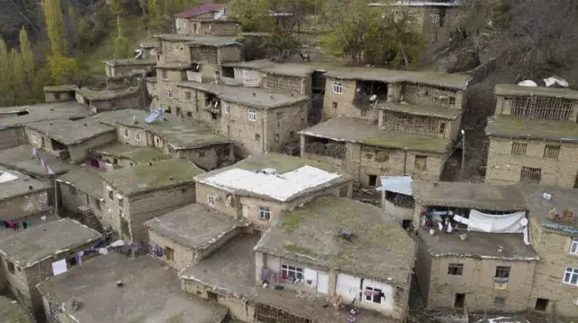 Hizan'ın Taş Evlerine Büyük İlgi Hizan'ın Taş Evlerine Büyük İlgi