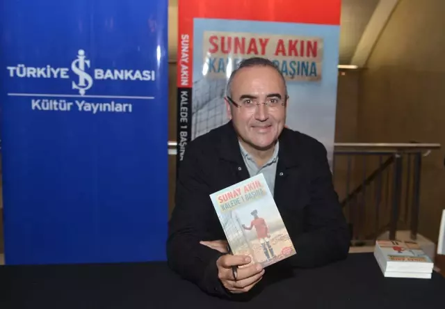 Sunay Akın, Kalede Bir Başına! Sunay Akın, Kalede Bir Başına!