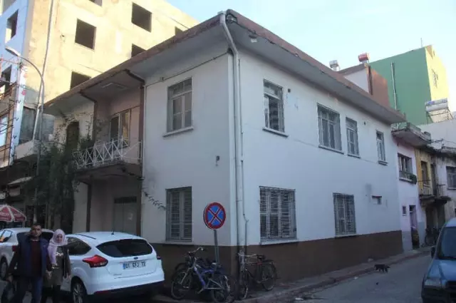 Tarihi Karakol Satılıyor