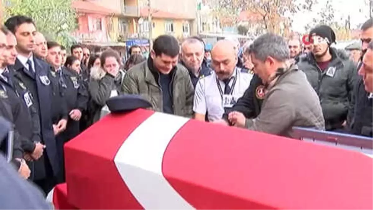 Uçak Kazasında Hayatını Kaybeden Öğrenci Pilot Merve Altun Son Yolculuğuna Uğurlandı