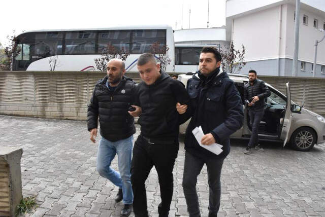 Ablasının Uygunsuz Görüntülerini İzleyen Genç, Ablası ile Erkek Arkadaşına Kurşun Yağdırdı!