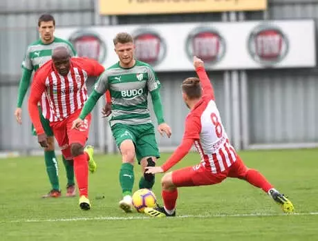 Bursaspor'un 130'a Yakın Genç Futbolcusu Profesyonel Liglerde Parlıyor