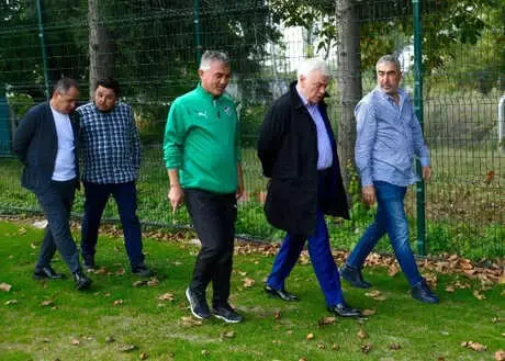 Bursaspor'un 130'a Yakın Genç Futbolcusu Profesyonel Liglerde Parlıyor