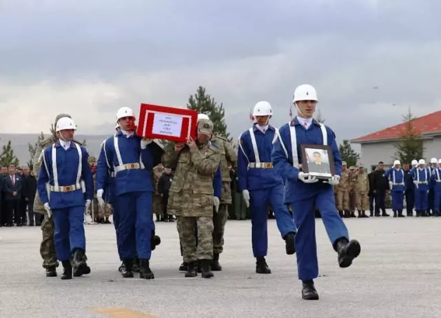 Şehit Teğmenin Naaşı Memleketine Gönderildi