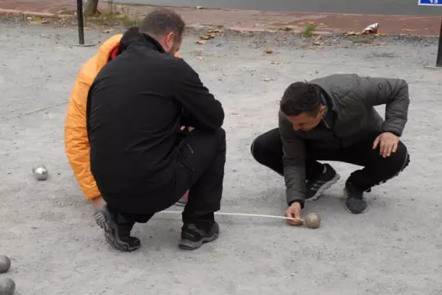 Sporcular Attı, Sokaktakiler İzledi Sporcular Attı, Sokaktakiler İzledi