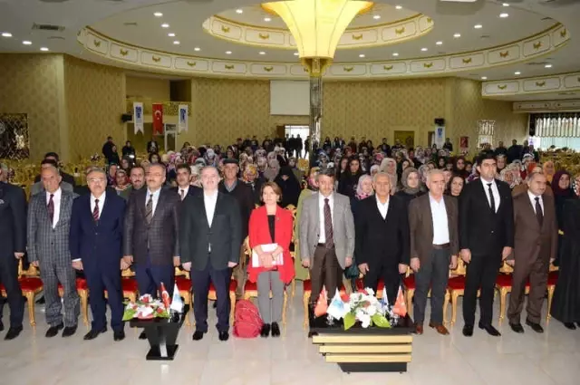 Tuşba'da, 'Kadına Yönelik Şiddetle Uluslararası Mücadele' Günü Tuşba'da, 'Kadına Yönelik Şiddetle Uluslararası Mücadele' Günü