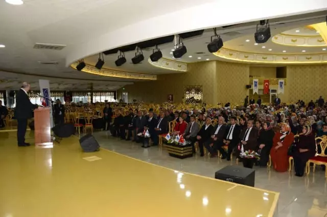 Tuşba'da, 'Kadına Yönelik Şiddetle Uluslararası Mücadele' Günü Tuşba'da, 'Kadına Yönelik Şiddetle Uluslararası Mücadele' Günü