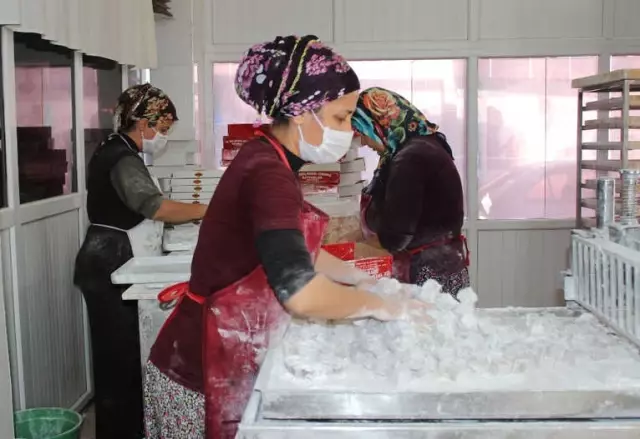 Yayladağı Lokumu Fransız ve Almanların da Ağzını Tatlandırıyor