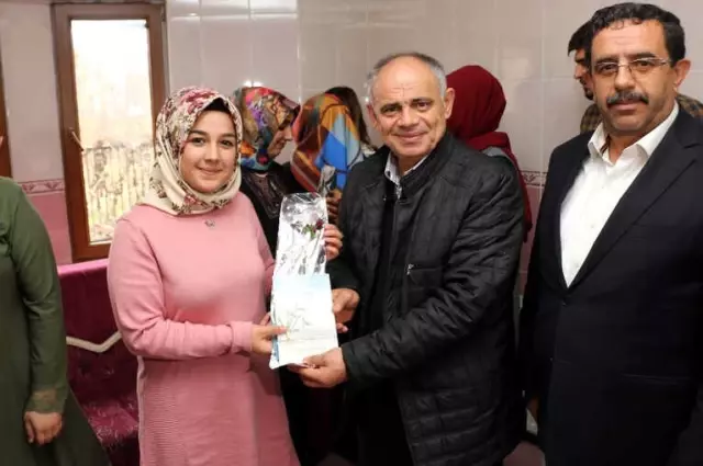 Başkan Öztürk Öğretmenler Gününü Kutladı