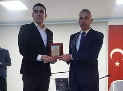 Başkan Öztürk, Öğretmenleri Yemekte Konuk Etti Başkan Öztürk, Öğretmenleri Yemekte Konuk Etti