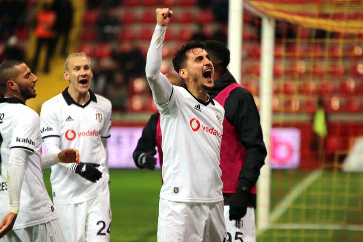 Beşiktaş İlk Yarıda 3'ledi