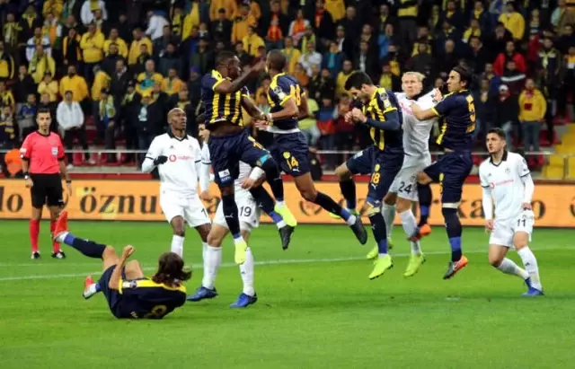 Beşiktaş İlk Yarıda 3'ledi