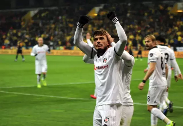 Beşiktaş İlk Yarıda 3'ledi