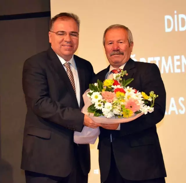Didim'de 24 Kasım Öğretmenler Günü Kutlandı Didim'de 24 Kasım Öğretmenler Günü Kutlandı