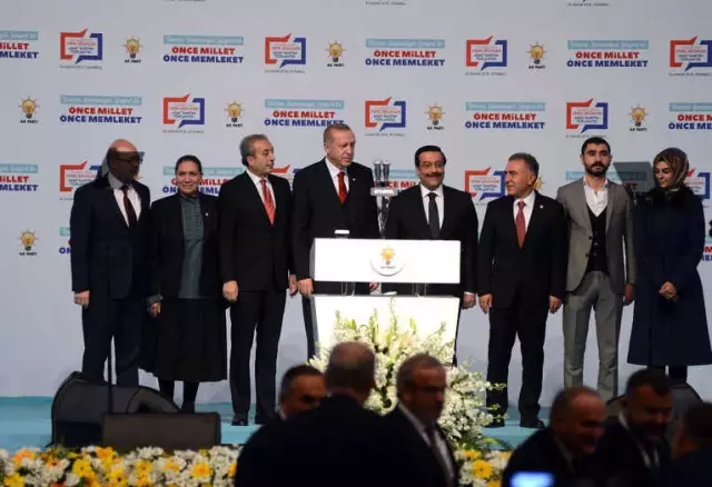 Erdoğan, AK Parti Belediye Başkan Adaylarını Açıkladı Erdoğan, AK Parti Belediye Başkan Adaylarını Açıkladı