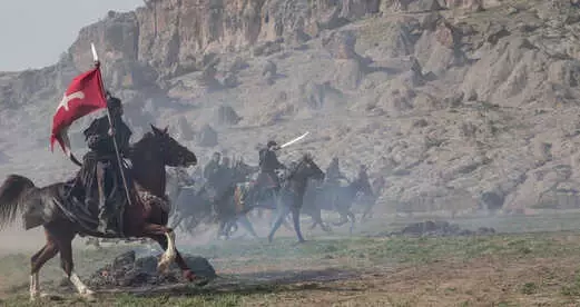 Erkan Petekkaya, ’Deliler Fatih’in Fermanı’ Filmine +18 Kuralı Koyan Almanya’ya Tepki Gösterdi