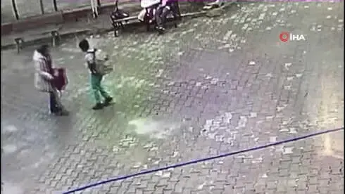 Öğrenciden Duygulandıran Hareket Kamerada Öğrenciden Duygulandıran Hareket Kamerada