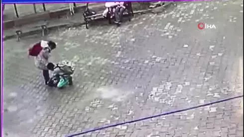 Öğrenciden Duygulandıran Hareket Kamerada Öğrenciden Duygulandıran Hareket Kamerada
