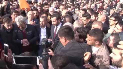 AK Parti'nin Elazığ Başkan Adayına Coşkulu Karşılama AK Parti'nin Elazığ Başkan Adayına Coşkulu Karşılama