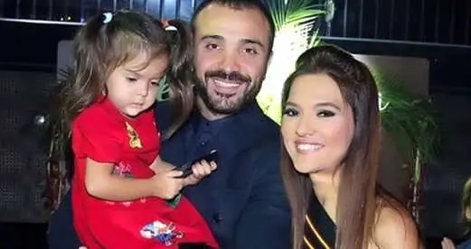 Demet ile Okan'ın Barışma Haberini Küçük Kızları Hira Kurt Verdi Demet ile Okan'ın Barışma Haberini Küçük Kızları Hira Kurt Verdi