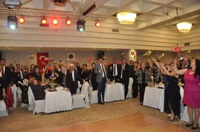 Gkv'li Öğretmenlere Muhteşem Balo Gkv'li Öğretmenlere Muhteşem Balo
