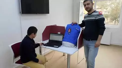 Çocukların Sadece Bağırması Yeterli Olacak. Çocukların Sadece Bağırması Yeterli Olacak.