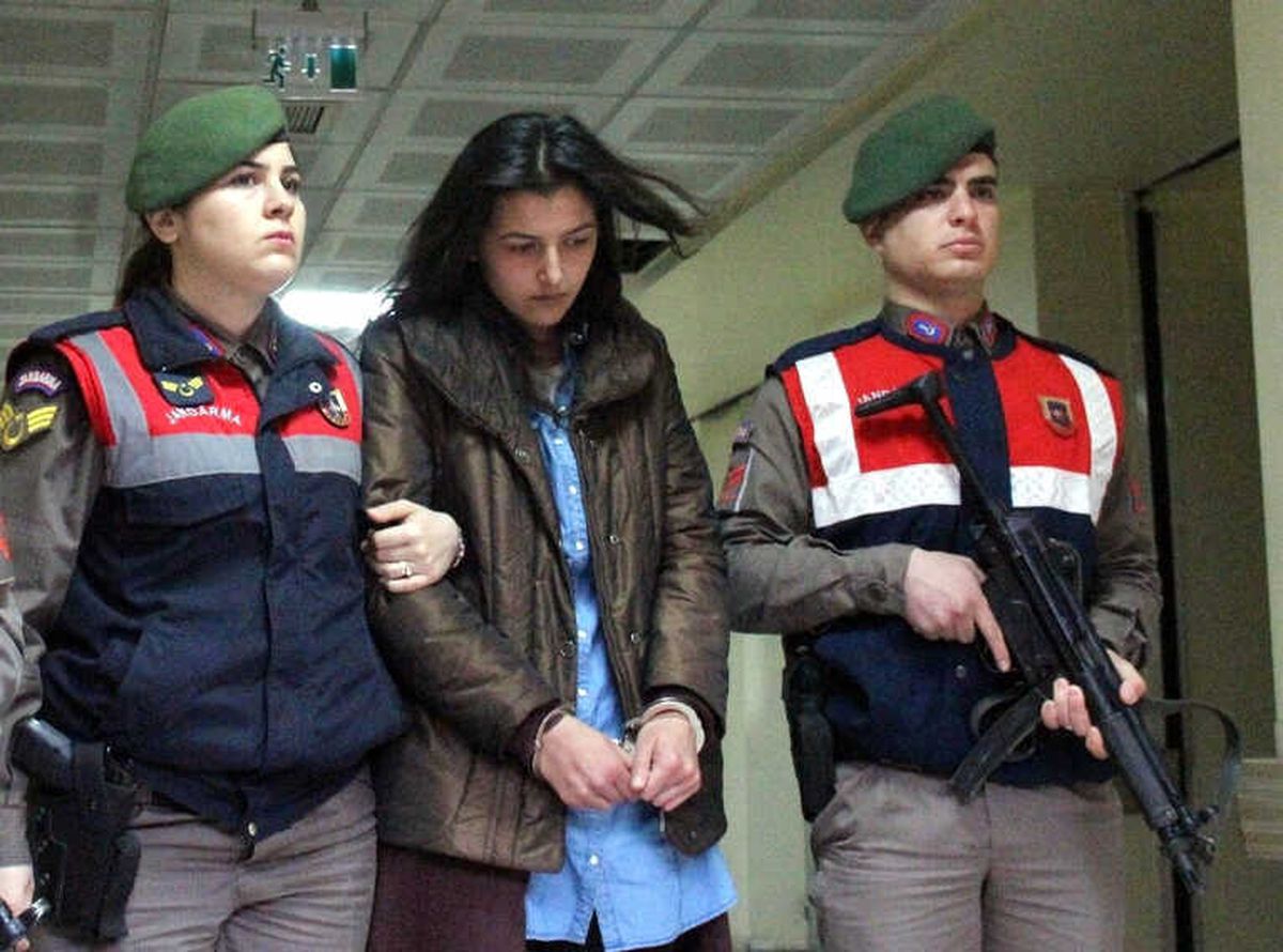 Dedikodu Yaptığı İçin Babaannesini Baltayla Öldüren Toruna 10 Yıl Hapis Cezası Verildi