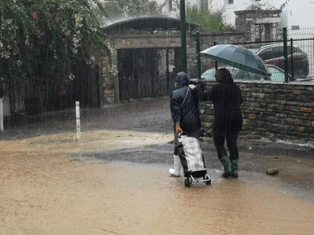 Denizdeki Hortumun Ardından, Bodrum'u Yağmur ve Dolu Vurdu