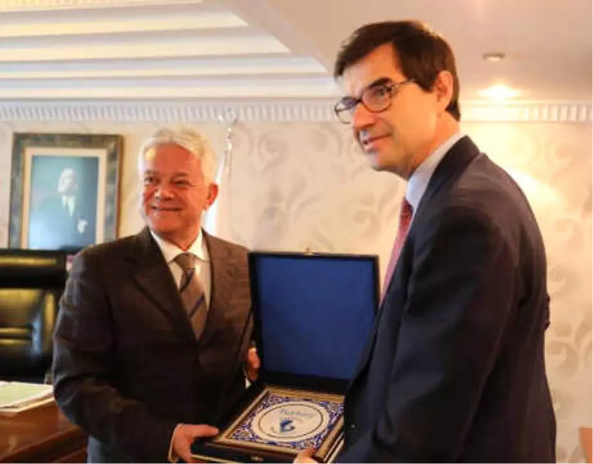 İspanya Büyükelçisi Barba Marmaris'te