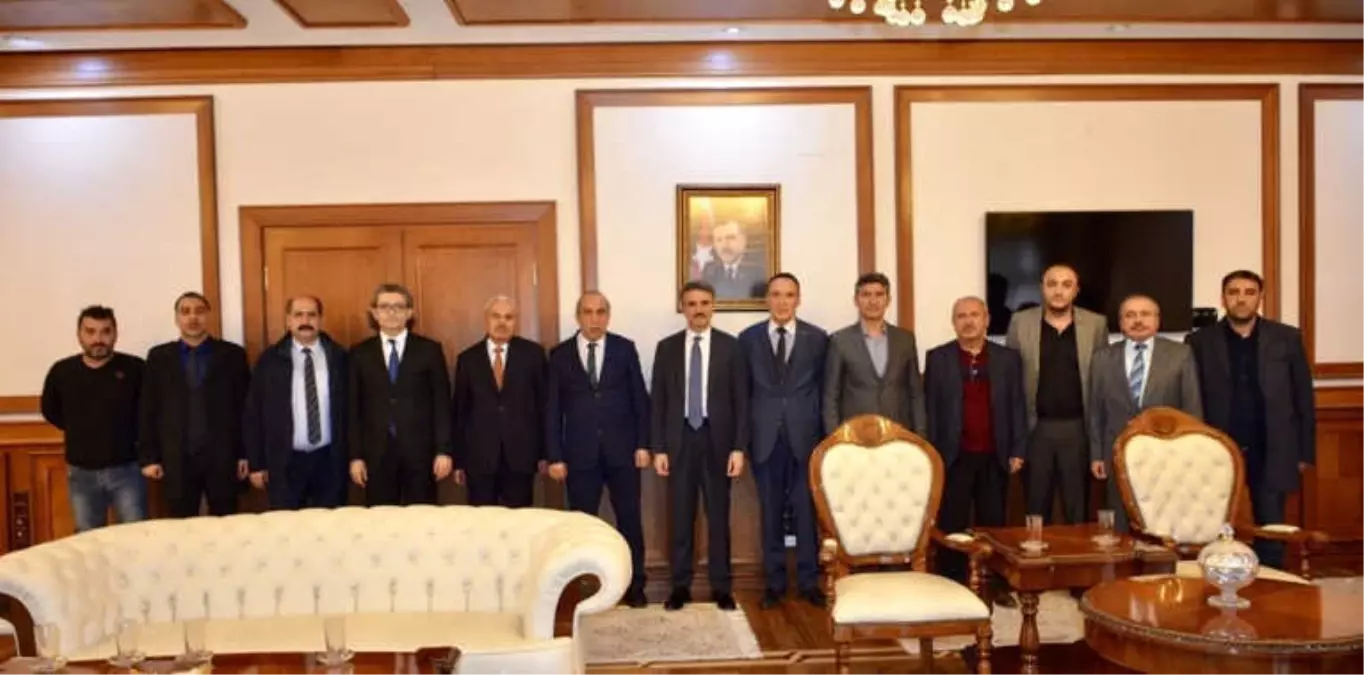 Mgc Yönetimi Vali Aydın Baruş'u Ziyaret Etti