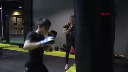 Spor Kafes Sporuyla Türk Bayrağını Dalgalandırıyorlar Spor Kafes Sporuyla Türk Bayrağını Dalgalandırıyorlar