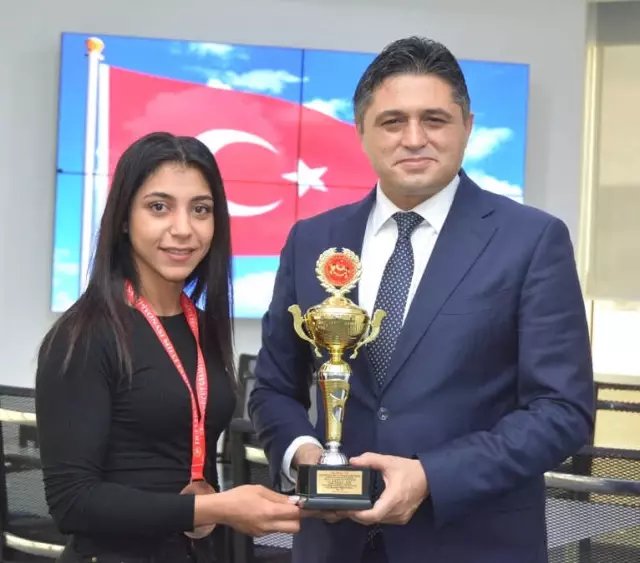 Aliağalı Gamze Demir'in Türkiye Üçüncülüğü Gururu