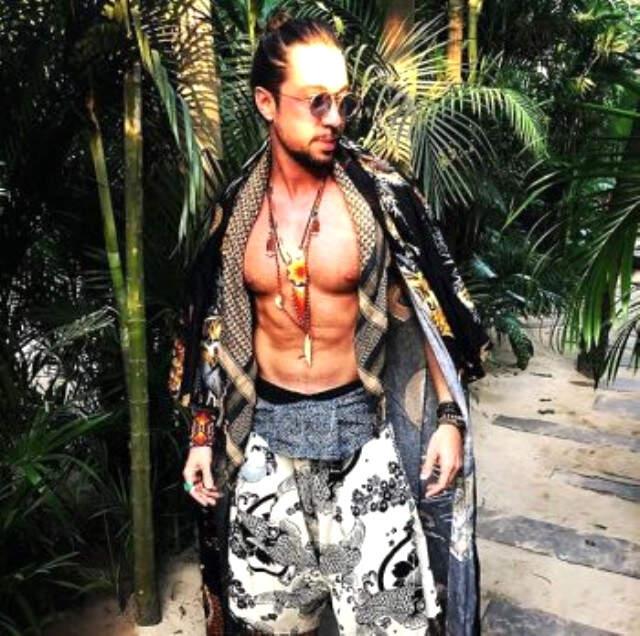 Şeyma Subaşı, Survivor Yarışmacısıyla Yaptığı Fotoğrafı Sildi