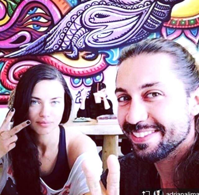 Şeyma Subaşı, Survivor Yarışmacısıyla Yaptığı Fotoğrafı Sildi