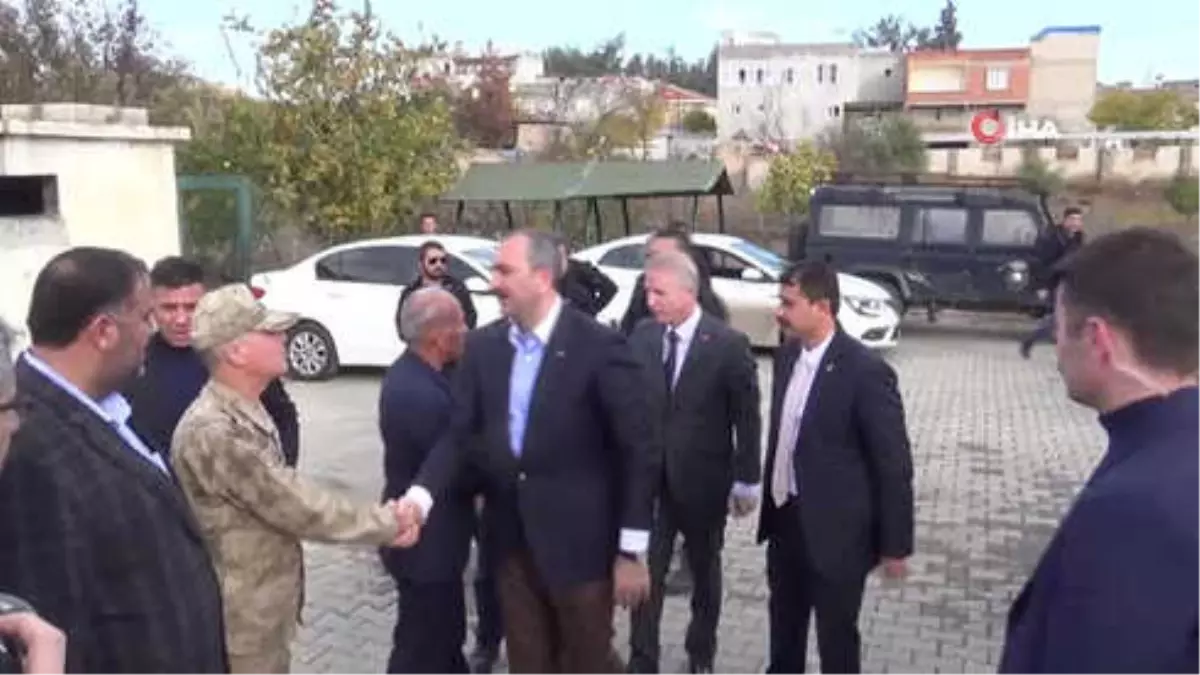 Adalet Bakanı Gül'den Taziye Ziyareti