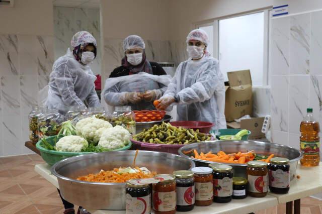Destek Almadan 500 Bin Lira Harcadı, Organik Ürün Üretim Merkezi Açtı