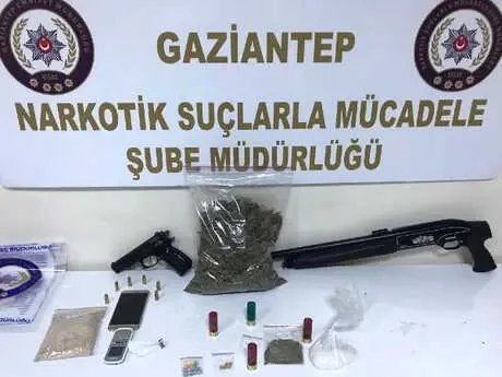 Gaziantep'te Uyuşturucu Operasyonu: 7 Gözaltı Gaziantep'te Uyuşturucu Operasyonu: 7 Gözaltı