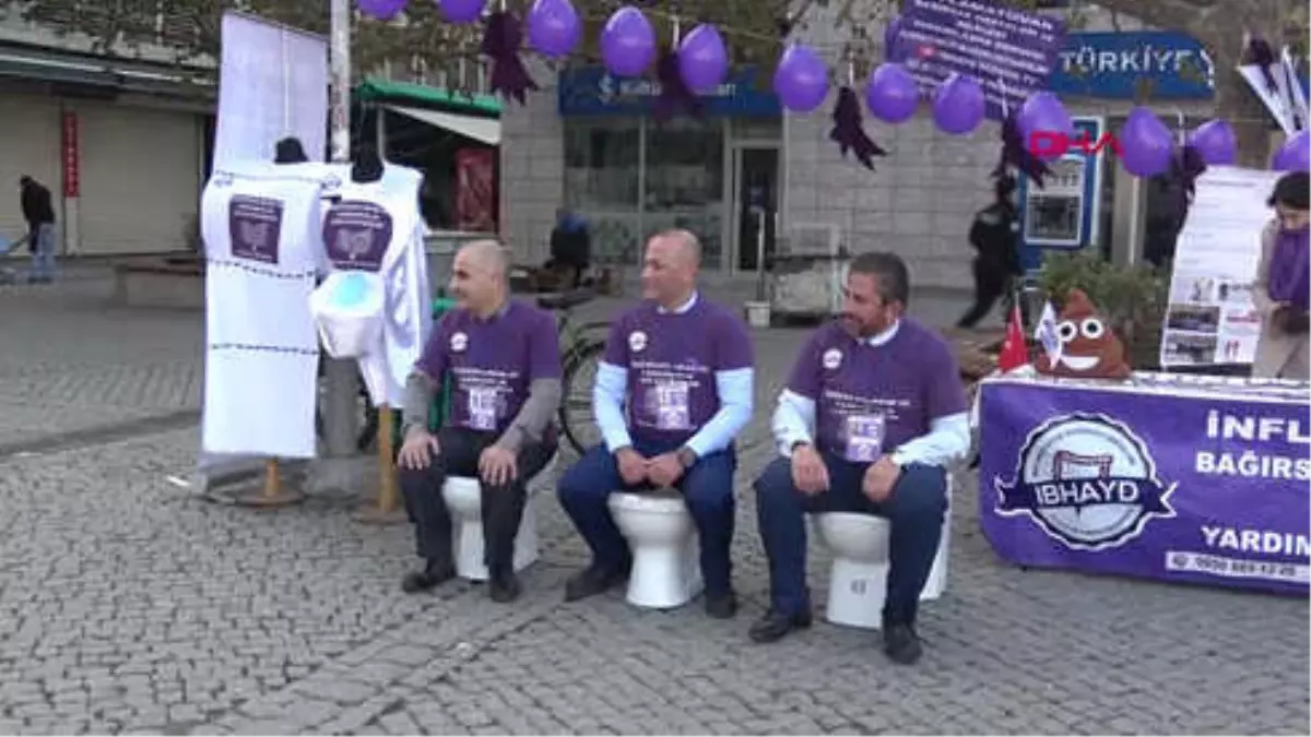 İzmir Hastalıklarına Klozete Oturarak Dikkat Çekmeye Çalıştılar