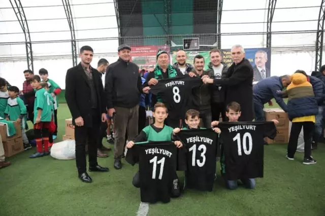 Minikler Futbol Turnuvası Başladı Minikler Futbol Turnuvası Başladı