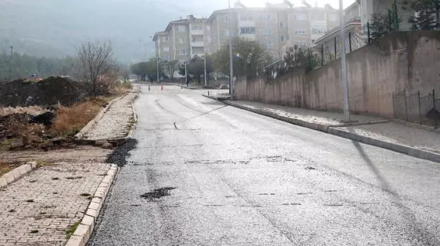 Yahyalı'da Asfaltlama Çalışmaları Hız Kesmiyor