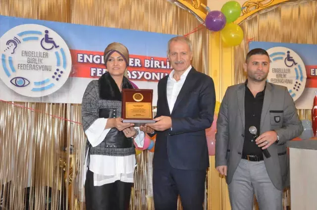Adapazarı'nda Dünya Engelliler Günü Kutlandı Adapazarı'nda Dünya Engelliler Günü Kutlandı