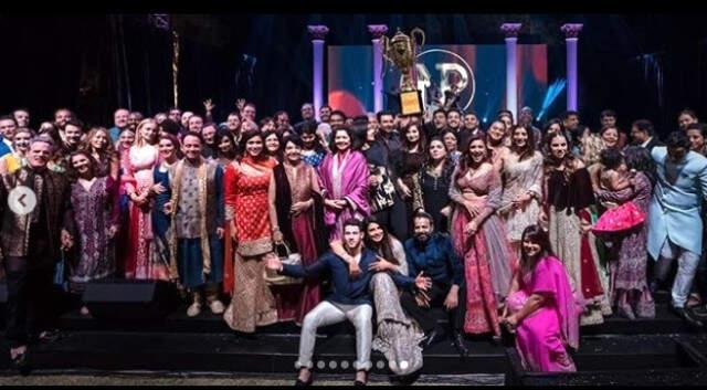 Amerikalı Şarkıcı Nick Jonas ve Hintli Aktris Priyanka Chopra, Görkemli Düğünle Dünya Evine Girdi