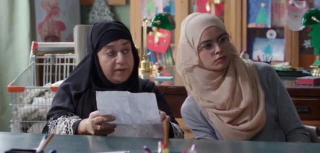 Başörtülülere 'Öcü' Diyen Oyuncu Serra Yılmaz, Yeni Filminde Tesettüre Girdi