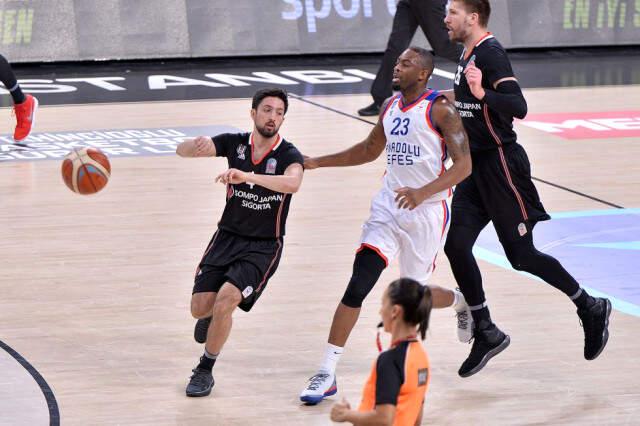 Beşiktaş Sompo Japan, Anadolu Efes'i 90-86 yenik Etti