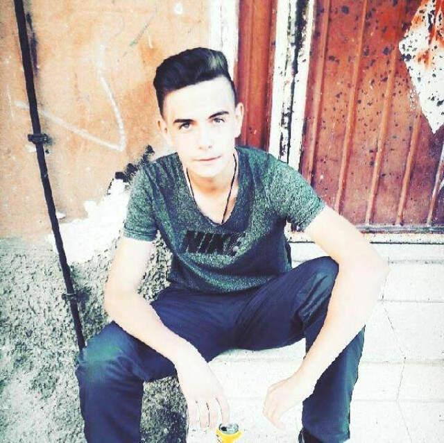 Fotoğraf Çektirdiği İçin Öldürülen Gencin Babası: Her vakit Erkek çocuğumun elbiselerini Kokluyorum