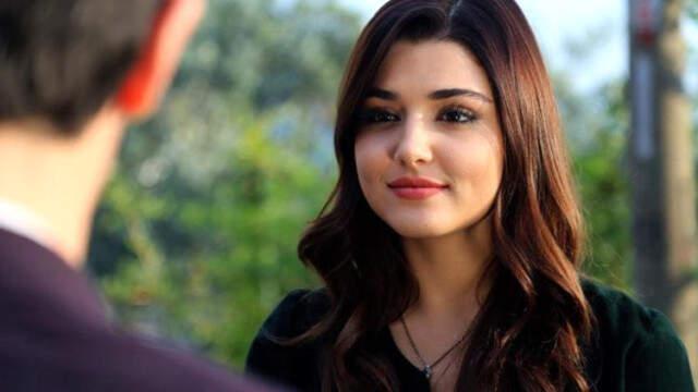 Hande Erçel'den yasamsal Medya Fenomenleri ile alakalı hatali Duyurusu