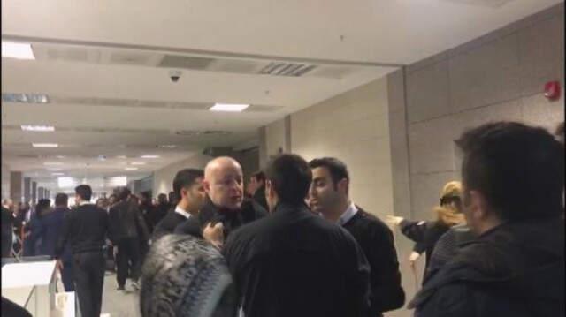 İstanbul hak Sarayı'nda Duruşma Öncesi dövüş Çıktı: Yaralılar Var