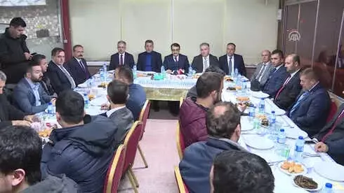 Enerji ve Tabii Kaynaklar Bakanı Fatih Dönmez, Madencilerle Bir Araya Geldi (1)