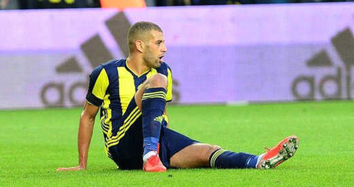Fenerbahçeli Slimani İngiltere'de İstenmeyen Adam İlan Edildi