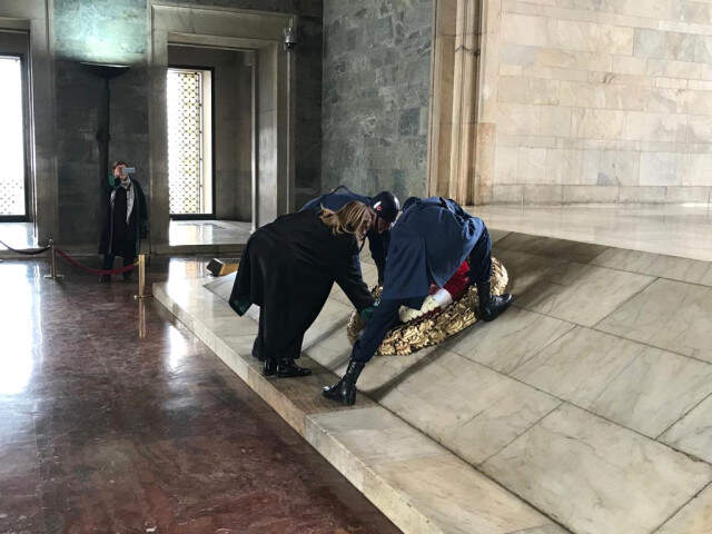 Kocaeli Barosu 5 Aralık Dünya Kadın Hakları Gününde Anıtkabir'i Ziyaret Etti